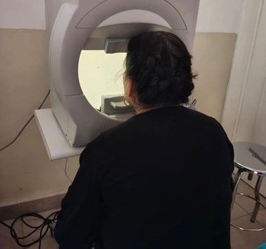 Estudios de diagnóstico visual y atención médica para la salud ocular con el Dr. Noé Morales Ortiz en UIO Tula